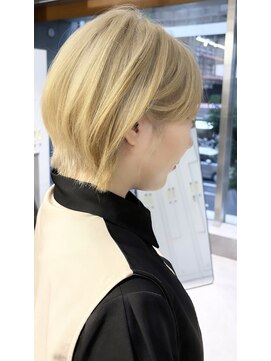 ファイブバイジエクト 堀江(FIVE by The Ect) ブロンドカラー　ブリーチ/ダブルカラー/ハイトーン