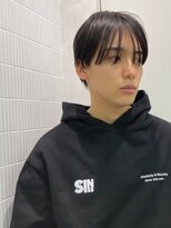 ハニー 町田(HONEY) 韓国風マッシュ　スリークマッシュ　ストレートヘア　黒髪