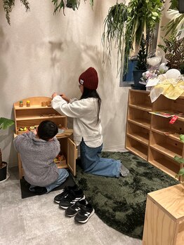 シロ(siro.)の写真/当サロンではお子様同伴OK！家族で一緒にリラックスできる空間をご提供します。安心してお越しください♪