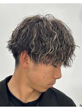 ウィル バイ ブラウン(Vir by Brown) ツイストスパイラルパーマ/ハイライトカラー