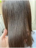 ツヤツヤストレートヘアー
