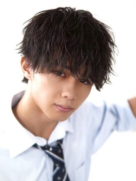 ナチュラル 渋谷(NATURAL) フェザーパーマ／スパイキーショート／［メンズ／渋谷］