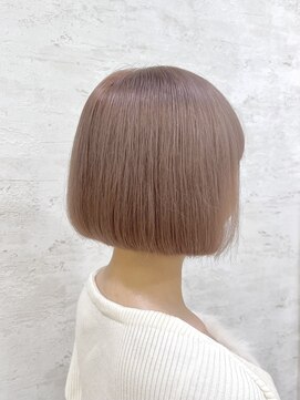 イル(iLu.) ピンクベージュ/ダブルカラー/トリートメント/カラー