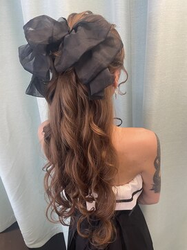 マーズ(Hair&Make Mars+) ハーフポニー