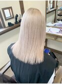 ブリーチ 10代 20代 ハイトーン ホワイトベージュ ダブルカラー