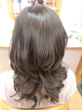 ティーダ(Tida) ウェーブヘアー