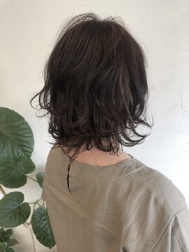 リビングヘアルーム(LIVING HAIR ROOM) ふわっと外ハネミディアムスタイル