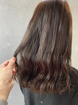 ジーナ 博多(Zina) 小顔セミウェットウェーブピンクベージュハイライトカラー