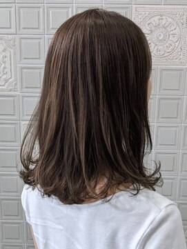 トリエラ(TRIELA) ブリーチありグレージュ