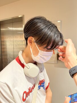 エクリ 麻布十番(equri) ニュアンスセンターパート