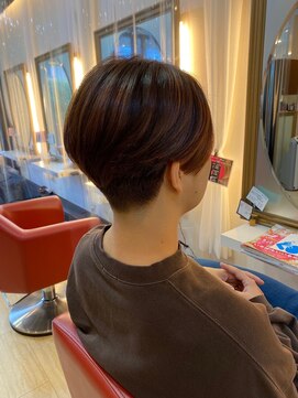 スタジオ ジョイ STUDIO Joy 下垂木店 刈り上げ女子/ショートヘア/オレンジブラウンカラー