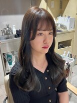 ティア(Tia.)&nbsp;(韓国風/くびれヘア/縮毛矯正/前髪/サイドバング/小顔)
