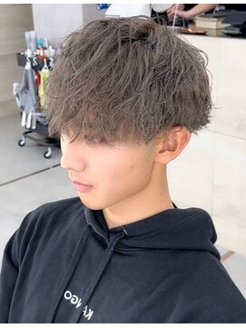 ロンドホットリップ 立川(Lond hot lip) [伊藤 昂樹] 韓国メンズヘア/ビジネスヘア/パーマ/立川/学割U24