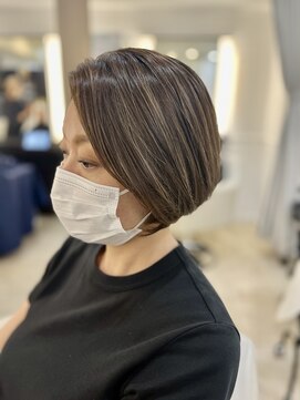 ルーウィン(LE WIN) 20/30/40代にオススメ 大人カワイイ/ハイライトボブ