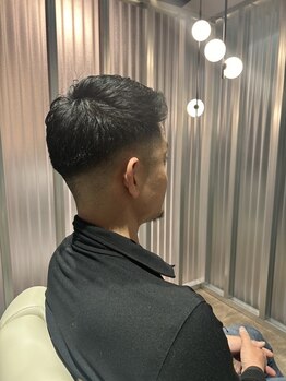 メンズからのお客様も多数ご来店！こだわりのカット技術で周りと差が付くワンランク上のメンズスタイルに◎