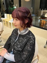 鎖骨ミディアムヘア