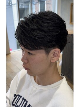 ビビット 大宮店(Vivid) 毛流れセンターパート/フェザーショート/メンズパーマ