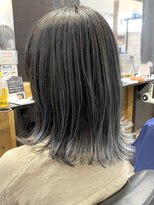 アルファ(alpha)&nbsp;外ハネボブ/美髪/ワイドバング/ホワイトブロンド/イメチェン