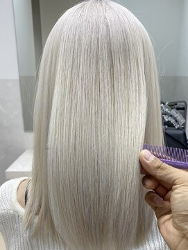 サロウィン 那覇店(SALOWIN) 美髪ホワイトブロンドホワイトグレージュラベンダーミルクティー