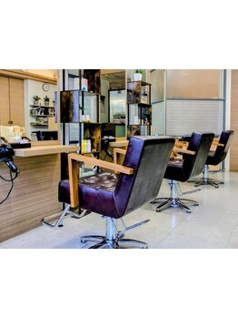 【姪浜駅直結/当日予約OK】駅直結だから通いやすい★ご家族一緒のご来店も大歓迎♪駐車場も完備。