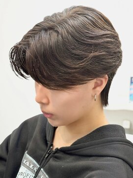 ビッケメンズヘア(Vicke Men's hair) シースルーフェザーパーマナチュラルセンターパートガイルヘア