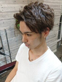 トレンドを取り入れて自分に自身が持てるスタイルをご提案します！パーマ・ブリーチスタイルも◎