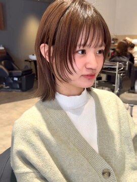 耳かけボブ×顔回りレイヤー