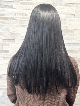 ブルーブラック×ストレートロング