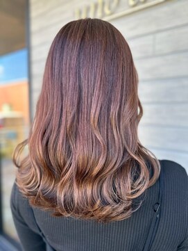 ウノ ア ウノ(uno a uno) ふわふわレイヤー巻髪