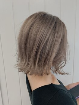 エゴ(ego)の写真/【SNS映えStyle】柔らかく透明感ある外国人風カラーや個性を引き立てるデザインカラーでおしゃれ上級者に♪