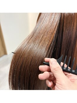 アートヘアーコルソ art hair CORSOの写真/縮毛矯正は傷むというイメージを一新する【美髪改善ストレート】が人気♪乾かすだけでまとまるヘアに！