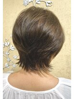 ヘアー リーフ(Hair Leaf) くびれショート