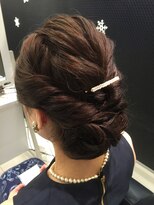 イーエル グランデ(e.ll grande) 大人上品なシニオン