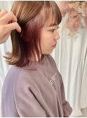 切りっぱなしボブとラベンダーインナーカラー