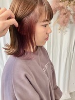 ツイギー 伊賀上ビル店(TWiGGY)&nbsp;切りっぱなしボブとラベンダーインナーカラー