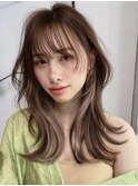 グレージュハイライトインナーカラーレイヤーカットショートボブ