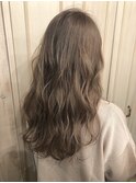 透け感のあるブラウンベージュ◎