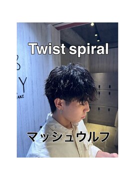 アクシー ヘアーアンドメイク(AXY HAIR&MAKE) 縦落ちウルフパーマ/ウザバング/波ウェーブツイストパーマメンズ