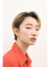 ユイツ かきあげハンサムショート