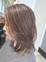 ピボット 北千住(PIVOT)&nbsp;ミセス白髪ぼかしハイライト