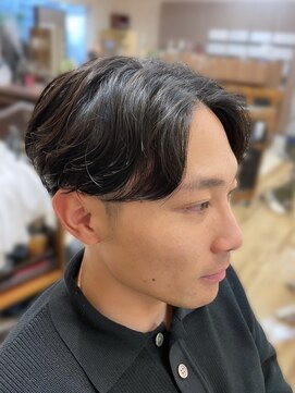 ニュアンスパーマ×センターパート