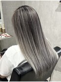 バレイヤージュ/ホワイトシルバー/ケアブリーチ/似合わせカット