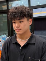 フィフス 渋谷(fifth)&nbsp;メンズ刈り上げスペインカール短め骨格矯正