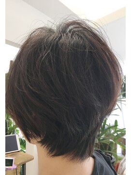リラックスヘアーサロン ワッカ(Relax Hair Salon WAKKA) ウルフ風ショート