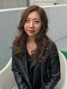 レイフィールド 長嶺店(RAY Field) ロングレイヤーゆるふわパーマ