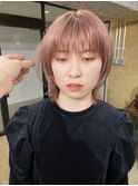 ピンクベージュ