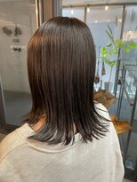 アシェット(assiette)&nbsp;外はねミディアムグレージュカラー【安田汐里】