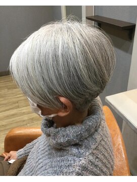 クロデザイン(KURO DESIGN) 2ブロック刈り上げショート