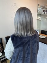 リクラ(RICURA)&nbsp;whitegreige/medium bob