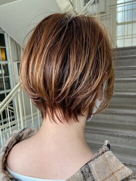 ワンズ リー 下北沢店(ONE's ly) ショートボブ/ダブルカラー/髪質改善/学割U24[下北沢/下北沢駅]